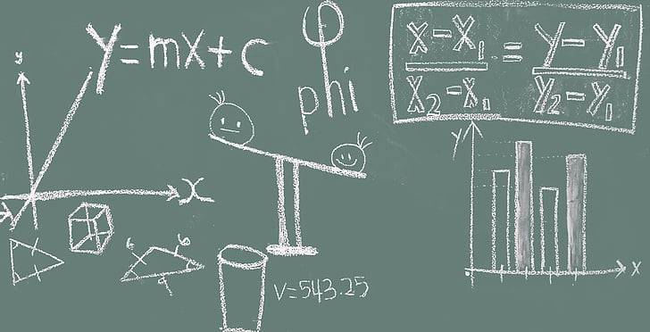 英国布罗姆利继续与高等教育学院上硕士费用一年多少钱？