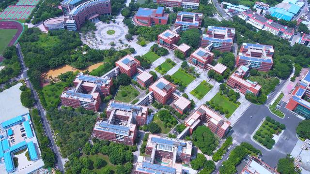 迪肯大学学费多少钱